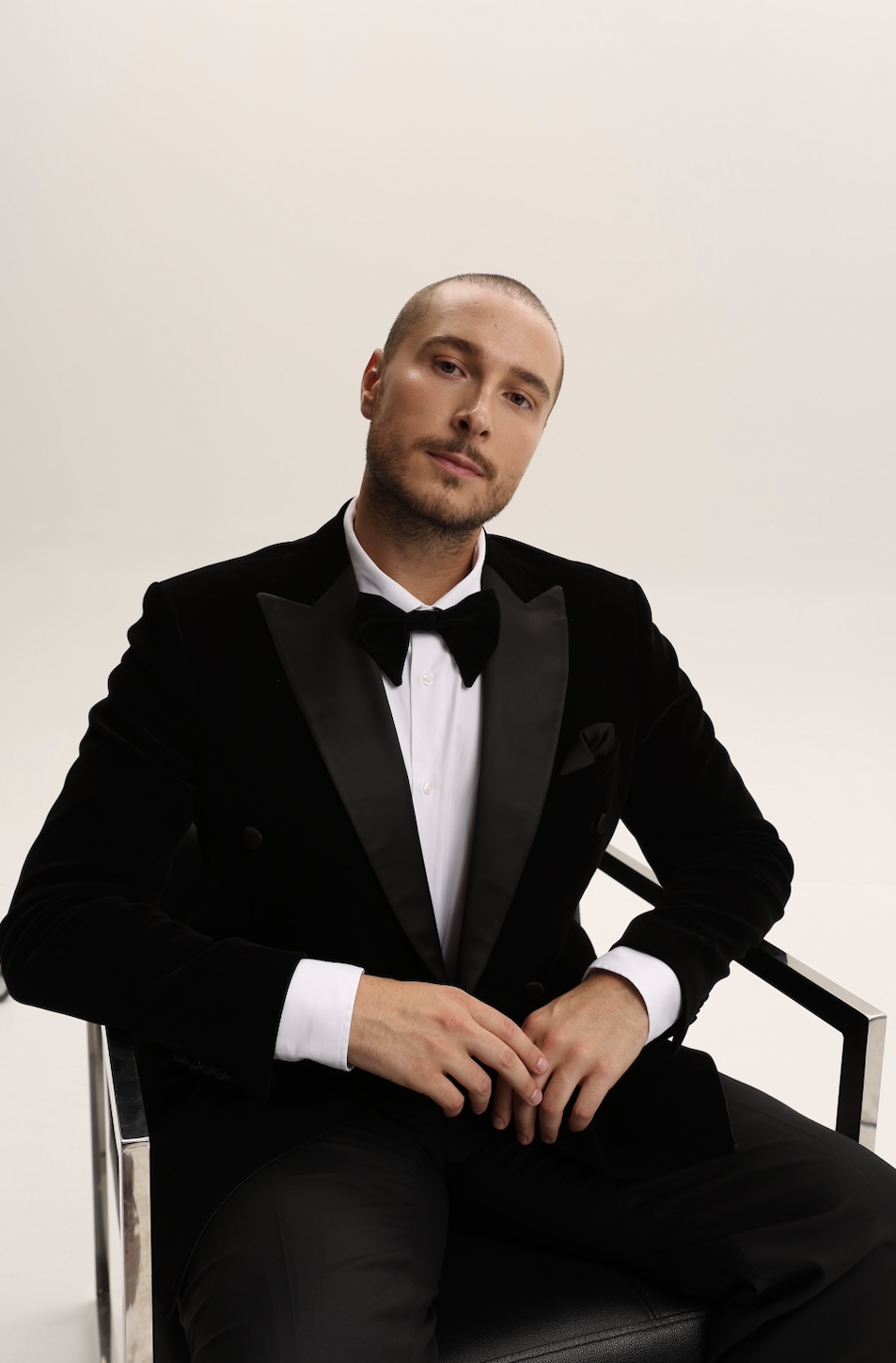 Украинский поп-певец сбросил 40 кг за год: фото &quot;до&quot; и &quot;после&quot;